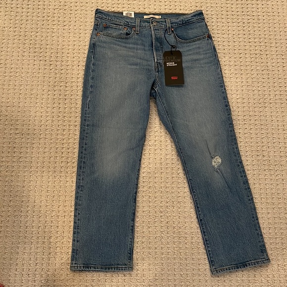 Levi’s Wedgie Straight Leg Jeans in 30 x 26 - Picture 7 of 16